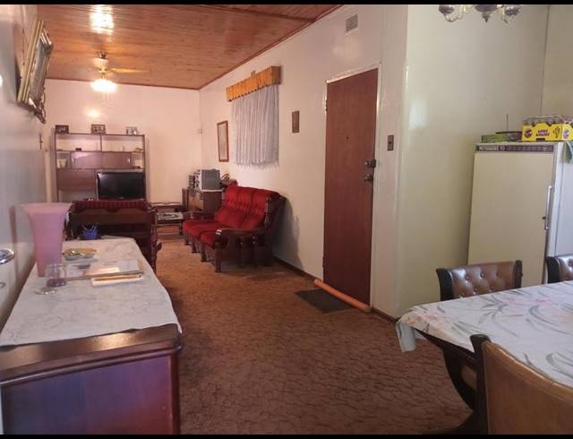 3 BEDROOM HOUSE FOR SALE IN VANDERBIJLPARK CW 4